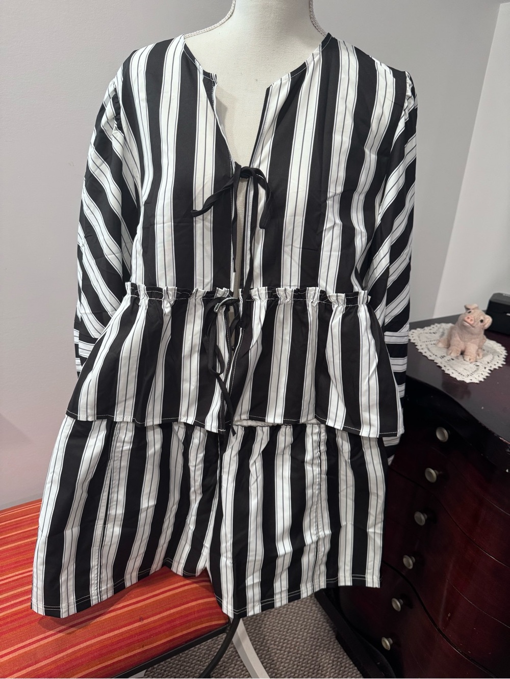 Black & White Vertical Stripe Blouse And Short Set - Picture 1 of 11
